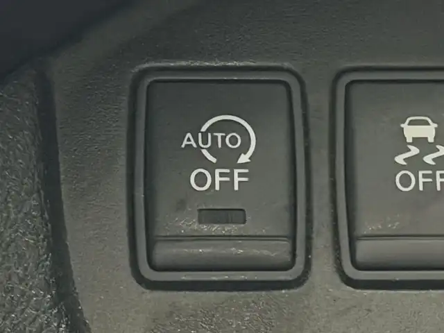 日産 セレナ ハイウェイS G Sハイブリッド 大阪府 2012(平24)年 4.9万km スーパーブラック 純正ナビTV バックカメラ フリップダウンモニター 両側パワースライドドア クルーズコントロール スマートキー プッシュスタート アイドリングストップ オートライト クリアランスソナー ETC