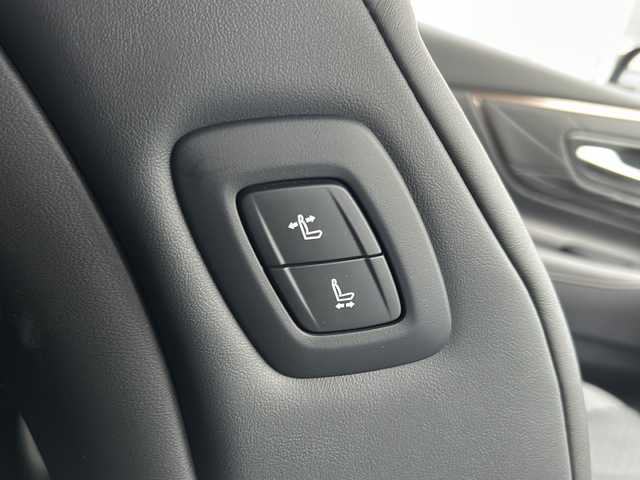 トヨタ ヴェルファイア ハイブリット Z プレミア 鳥取県 2025(令7)年 0.7万km ブラック 法人ワンオーナー/スマートキーx2個/パノラマルーフ/ブラックレザーシート/デジタルインナーミラー（ドラレコ）/メーカー14インチナビゲーション/フルセグ・HDMI/Bluetooth/フリップダウンモニター/セカンドオットマン/フロント・セカンドエアーシート/フロント・セカンドパワーシート/ウッドコンビハンドル（ヒーター）/ヘッドアップディスプレイ/パドルシフト/置くだけ充電/AC100V電源/電動サンシェード/両側パワースライド/パワーテールゲート/全方位カメラ/パーキングアシスト/インテリジェントソナー/プリクラッシュセーフティ/ブラインドスポットモニタリング/アダクティブクルーズ/オートハイビーム/LEDヘッドライト/クロムメッキ１９AW/ビルトインETC/保証書・スペアキー