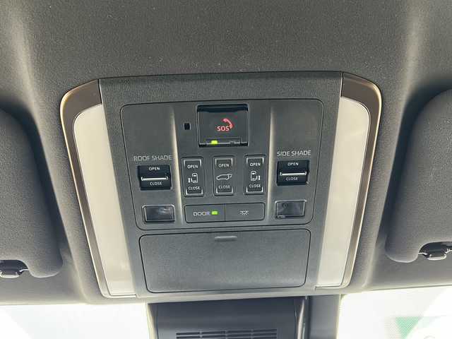 トヨタ ヴェルファイア ハイブリット Z プレミア 鳥取県 2025(令7)年 0.7万km ブラック 法人ワンオーナー/スマートキーx2個/パノラマルーフ/ブラックレザーシート/デジタルインナーミラー（ドラレコ）/メーカー14インチナビゲーション/フルセグ・HDMI/Bluetooth/フリップダウンモニター/セカンドオットマン/フロント・セカンドエアーシート/フロント・セカンドパワーシート/ウッドコンビハンドル（ヒーター）/ヘッドアップディスプレイ/パドルシフト/置くだけ充電/AC100V電源/電動サンシェード/両側パワースライド/パワーテールゲート/全方位カメラ/パーキングアシスト/インテリジェントソナー/プリクラッシュセーフティ/ブラインドスポットモニタリング/アダクティブクルーズ/オートハイビーム/LEDヘッドライト/クロムメッキ１９AW/ビルトインETC/保証書・スペアキー