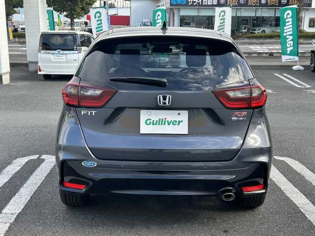 ホンダ フィット e:HEV RS 埼玉県 2024(令6)年 0.3万km メテオロイドグレーメタリック 純正ナビ/　(Bluetooth/iPod/AUX/USB/CD/DVD/FM/AM)/フルセグテレビ/バックカメラ/ビルトインETC/前後ドライブレコーダー/レーダークルーズコントロール/衝突被害軽減ブレーキ/車線逸脱警報/クリアランスソナー/パドルシフト/ハーフレザーシート/電子パーキングシステム/ブレーキホールド/オートLEDライト/純正フロアマット/純正16インチアルミホイール