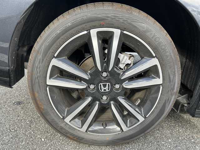 ホンダ フィット e:HEV RS 埼玉県 2024(令6)年 0.3万km メテオロイドグレーメタリック 純正ナビ/　(Bluetooth/iPod/AUX/USB/CD/DVD/FM/AM)/フルセグテレビ/バックカメラ/ビルトインETC/前後ドライブレコーダー/レーダークルーズコントロール/衝突被害軽減ブレーキ/車線逸脱警報/クリアランスソナー/パドルシフト/ハーフレザーシート/電子パーキングシステム/ブレーキホールド/オートLEDライト/純正フロアマット/純正16インチアルミホイール