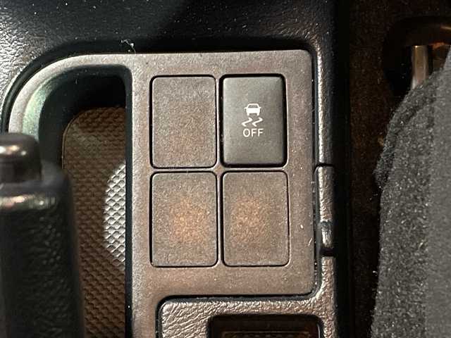 トヨタ ヴィッツ F 兵庫県 2016(平28)年 8.1万km ホワイトパールクリスタルシャイン 社外オーディオ　clarion cx315/（BT／USB／AUX）/ETC/オートライト/リモコンキー/純正フロアマット/ドアバイザー