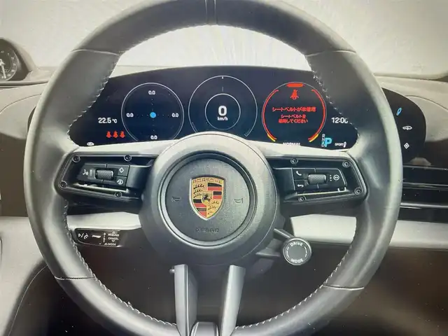 ポルシェ ポルシェ タイカン 東京都 2021(令3)年 0.3万km ライトブルー スポーツクロノパッケージ/スマートキー/３６０°カメラ/バックカメラ/黒レザーシート/パワーシート/シートヒーター/ユーザー買取車/BOSE/純正２０インチAW/保証書/取扱説明書/スペアキー