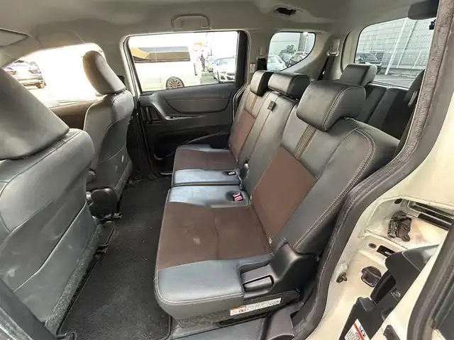 トヨタ シエンタ G クエロ 大阪府 2020(令2)年 9.6万km ヴィンテージブラウンパールクリスタルシャイン/ホワイトパールクリスタルシャイン ワンオーナー/純正ナビ/(フルセグ/BT/CD/DVD)/バックモニター/前後コーナーセンサー/衝突被害軽減システム/レーンキープアシスト/横滑り防止装置/盗難防止装置/3列シート/LEDヘッドライト/オートマチックハイビーム/１５インチアルミキャップ/ドライブレコーダー/ETC/スマートキー/プッシュスタート