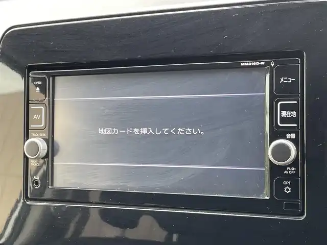 日産 セレナ ハイウェイスター Vセレクション 東京都 2017(平29)年 8.7万km ブリリアントシルバー 純正ナビ/バックモニター/エマージェンシーブレーキ/車線逸脱警報/クルーズコントロール/ハンズフリーオートスライドドア/ＥＴＣ/アイドリングスイッチ/横滑り防止措置/ステアリングスイッチ
