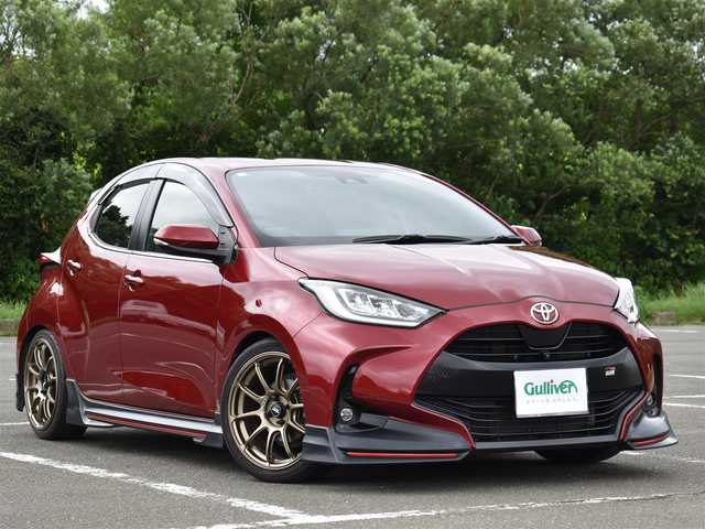 トヨタ ヤリス Z 福岡県 2020(令2)年 4.4万km センシュアルレッドマイカ GRパーツ/・フロントスポイラー/サイドスポイラー/リアアンダースポイラー/RS-R車高調/アドバンレーシング17インチアルミホイール/フジツボマフラー/D席レカロシート【RS-G】/BLITZタワーバー/純正ナビ/フルセグTV/パノラミックビューモニター/ETC/CD/DVDデッキ/プリクラッシュセーフティ/レーンディパーチャーアラート/オートマチックハイビーム/レーダークルーズコントロール/ブラインドスポットモニター/純正LEDヘッドライト/純正バイカラーLEDフォグランプ（黄色/白）/保証書・取説・スペアキー