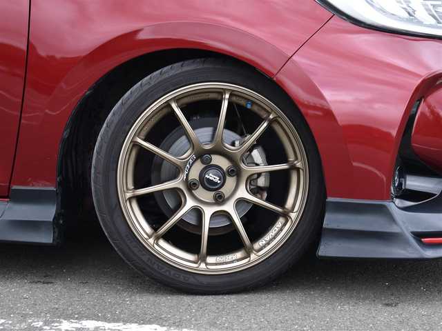 トヨタ ヤリス Z 福岡県 2020(令2)年 4.4万km センシュアルレッドマイカ GRパーツ/・フロントスポイラー/サイドスポイラー/リアアンダースポイラー/RS-R車高調/アドバンレーシング17インチアルミホイール/フジツボマフラー/D席レカロシート【RS-G】/BLITZタワーバー/純正ナビ/フルセグTV/パノラミックビューモニター/ETC/CD/DVDデッキ/プリクラッシュセーフティ/レーンディパーチャーアラート/オートマチックハイビーム/レーダークルーズコントロール/ブラインドスポットモニター/純正LEDヘッドライト/純正バイカラーLEDフォグランプ（黄色/白）/保証書・取説・スペアキー