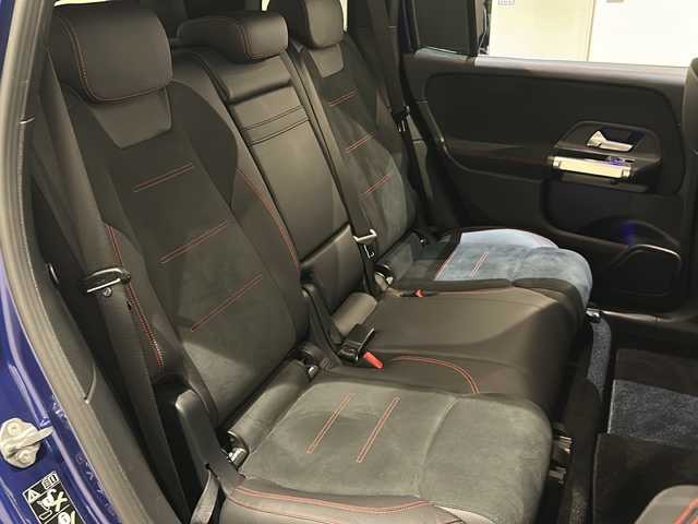 メルセデス・ベンツ Ｍ・ベンツ ＧＬＢ２００ｄ 4マチック AMGライン 新潟県 2021(令3)年 2.8万km 青 ナビゲーションシステムパッケージ/・アクティブステアリングアシスト/・フルセグ/レーダーセーフティパッケージ/・アクティブディスタンスアシスト・ディストロニック/・アクティブブレーキアシスト/・アクティブブラインドスポットアシスト/ダイナミックセレクト/・エレクトロニック・スタビリティ・プログラム/・パークトロニック/・ダウンヒル・スピード・レギュレーション/・アクティブレーンキーピングアシスト/フラットランクオープナー/アシスト/・アクティブパーキングアシスト/・レーンチェンジアシスト/360°カメラシステム/デジタルインナーミラー/D席N席パワーシート/シートヒーター/ETC2.0/ドライブレコーダー