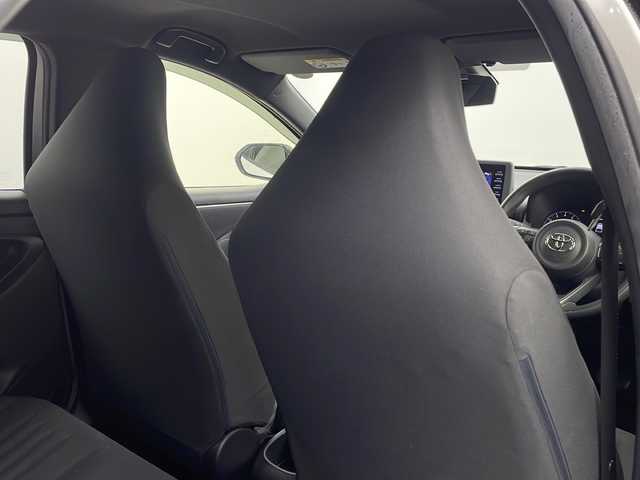 トヨタ ヤリス X 栃木県 2021(令3)年 5.6万km スーパーホワイトⅡ 純正ディスプレイオーディオ/・フルセグＴＶ　　ＢＴ　Ｍｉｒａｃａｓｔ　ＡＭ　ＦＭ　/全方位カメラ　/前後ドライブレコーダー/ステアリングスイッチ　/オートライト　/スペアキー　/ＥＴＣ　/プッシュスタート/オートハイビーム/衝突被害軽減ブレーキ