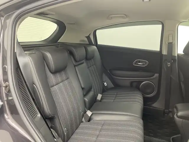 ホンダ ヴェゼル ハイブリッド Z ホンダセンシング 三重県 2017(平29)年 7.9万km ルーセブラックM /禁煙車//社外ナビ/（ＣＤ．ＤＶＤ．ＢＴ.フルセグＴＶ）//バックカメラ//レーダークルーズコントロール//シートヒーター//ハーフレザーシート//レーンキープアシスト//先行車発進おしらせ機能//パドルシフト//ビルトインＥＴＣ