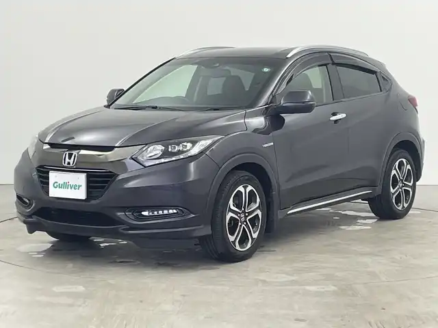 ホンダ ヴェゼル ハイブリッド Z ホンダセンシング 三重県 2017(平29)年 7.9万km ルーセブラックM /禁煙車//社外ナビ/（ＣＤ．ＤＶＤ．ＢＴ.フルセグＴＶ）//バックカメラ//レーダークルーズコントロール//シートヒーター//ハーフレザーシート//レーンキープアシスト//先行車発進おしらせ機能//パドルシフト//ビルトインＥＴＣ