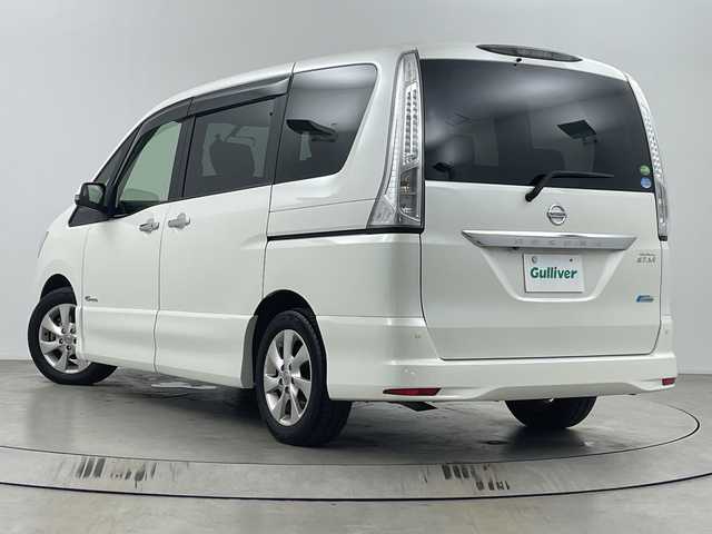 日産 セレナ ハイウェイスター Sハイブリッド 埼玉県 2013(平25)年 8万km ブリリアントホワイトパール 純正フリップダウンモニター/純正ナビ/(CD/DVD/AM/FM)/地デジフルセグ/全方位カメラ/ETC/前方ドライブレコーダー/クルーズコントロール/アイドリングストップ/ECOモード/ロールサンシェード/プッシュスタート/ステアリングリモコン/ウィンカーミラー/フロントフォグランプ/純正フロアマット/純正ドアバイザー/純正16インチアルミホイール