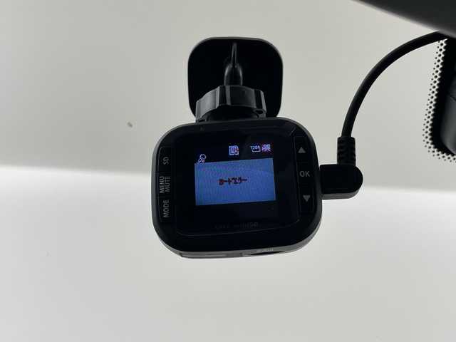 日産 セレナ ハイウェイスター Sハイブリッド 埼玉県 2013(平25)年 8万km ブリリアントホワイトパール 純正フリップダウンモニター/純正ナビ/(CD/DVD/AM/FM)/地デジフルセグ/全方位カメラ/ETC/前方ドライブレコーダー/クルーズコントロール/アイドリングストップ/ECOモード/ロールサンシェード/プッシュスタート/ステアリングリモコン/ウィンカーミラー/フロントフォグランプ/純正フロアマット/純正ドアバイザー/純正16インチアルミホイール