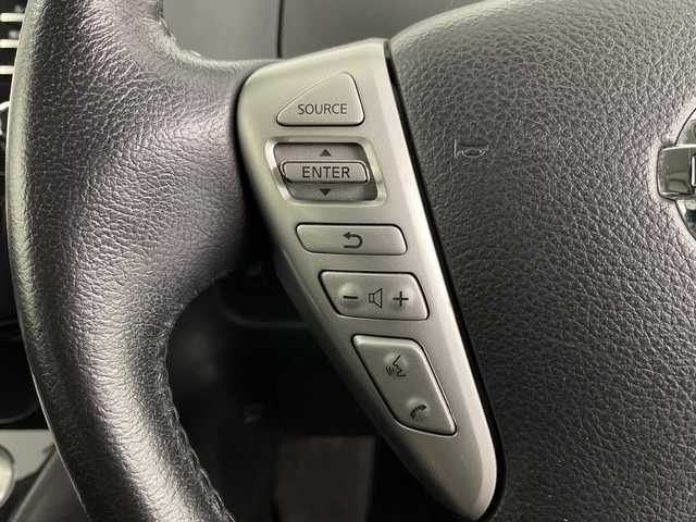 日産 セレナ ハイウェイスター Sハイブリッド 埼玉県 2013(平25)年 8万km ブリリアントホワイトパール 純正フリップダウンモニター/純正ナビ/(CD/DVD/AM/FM)/地デジフルセグ/全方位カメラ/ETC/前方ドライブレコーダー/クルーズコントロール/アイドリングストップ/ECOモード/ロールサンシェード/プッシュスタート/ステアリングリモコン/ウィンカーミラー/フロントフォグランプ/純正フロアマット/純正ドアバイザー/純正16インチアルミホイール