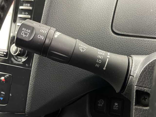 日産 セレナ ハイウェイスター Sハイブリッド 埼玉県 2013(平25)年 8万km ブリリアントホワイトパール 純正フリップダウンモニター/純正ナビ/(CD/DVD/AM/FM)/地デジフルセグ/全方位カメラ/ETC/前方ドライブレコーダー/クルーズコントロール/アイドリングストップ/ECOモード/ロールサンシェード/プッシュスタート/ステアリングリモコン/ウィンカーミラー/フロントフォグランプ/純正フロアマット/純正ドアバイザー/純正16インチアルミホイール