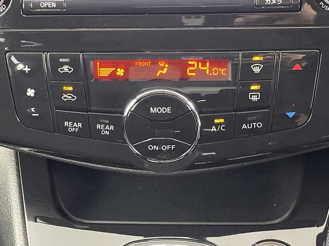 日産 セレナ ハイウェイスター Sハイブリッド 埼玉県 2013(平25)年 8万km ブリリアントホワイトパール 純正フリップダウンモニター/純正ナビ/(CD/DVD/AM/FM)/地デジフルセグ/全方位カメラ/ETC/前方ドライブレコーダー/クルーズコントロール/アイドリングストップ/ECOモード/ロールサンシェード/プッシュスタート/ステアリングリモコン/ウィンカーミラー/フロントフォグランプ/純正フロアマット/純正ドアバイザー/純正16インチアルミホイール