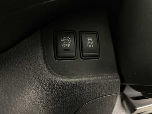 日産 セレナ ハイウェイスター Sハイブリッド 埼玉県 2013(平25)年 8万km ブリリアントホワイトパール 純正フリップダウンモニター/純正ナビ/(CD/DVD/AM/FM)/地デジフルセグ/全方位カメラ/ETC/前方ドライブレコーダー/クルーズコントロール/アイドリングストップ/ECOモード/ロールサンシェード/プッシュスタート/ステアリングリモコン/ウィンカーミラー/フロントフォグランプ/純正フロアマット/純正ドアバイザー/純正16インチアルミホイール