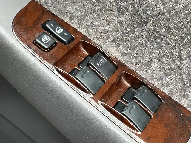 トヨタ コロナ プレミオ E－LTD ナビパッケージ 愛知県 2001(平13)年 6.6万km シャンパンM 純正DVDナビ/　・TV/　・CD/　・AM/FM/　・カセット/純正フロアマット/社外14インチAW/ハロゲンヘッドライト/リモコンキー/取扱説明書/保証書