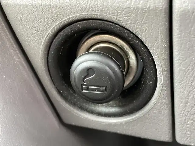 トヨタ コロナ プレミオ E－LTD ナビパッケージ 愛知県 2001(平13)年 6.6万km シャンパンM 純正DVDナビ/　・TV/　・CD/　・AM/FM/　・カセット/純正フロアマット/社外14インチAW/ハロゲンヘッドライト/リモコンキー/取扱説明書/保証書