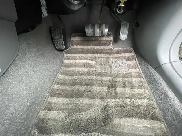 トヨタ コロナ プレミオ E－LTD ナビパッケージ 愛知県 2001(平13)年 6.6万km シャンパンM 純正DVDナビ/　・TV/　・CD/　・AM/FM/　・カセット/純正フロアマット/社外14インチAW/ハロゲンヘッドライト/リモコンキー/取扱説明書/保証書