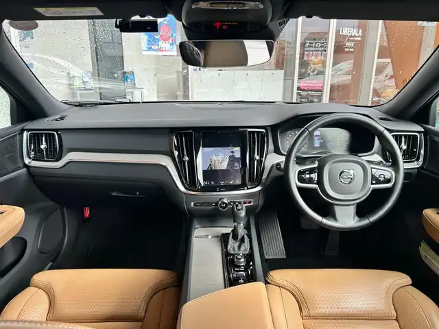 ボルボ Ｖ６０ T5 インスクリプション 富山県 2020(令2)年 4.8万km 白 純正HDDナビ/フルセグTV/Bluetooth接続/AM/FMラジオ/App-conect/CD再生/harman/kardonサウンド/バックカメラ/360°カメラ/前後ドラレコ/アイドリングストップ/ETC/D/N席パワーシート/D/N席シートヒーター/D/N席シートクーラー/ダッシュボード冷却/パワーバックドア/フットオープナー/WAC/AAC/HUD/BLIS/レーンキープアシスト/衝突軽減/パークアシスト