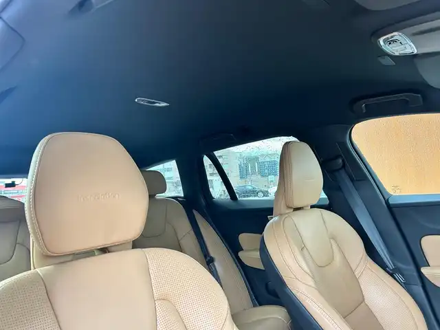 ボルボ Ｖ６０ T5 インスクリプション 富山県 2020(令2)年 4.8万km 白 純正HDDナビ/フルセグTV/Bluetooth接続/AM/FMラジオ/App-conect/CD再生/harman/kardonサウンド/バックカメラ/360°カメラ/前後ドラレコ/アイドリングストップ/ETC/D/N席パワーシート/D/N席シートヒーター/D/N席シートクーラー/ダッシュボード冷却/パワーバックドア/フットオープナー/WAC/AAC/HUD/BLIS/レーンキープアシスト/衝突軽減/パークアシスト