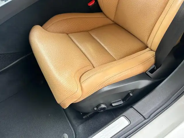 ボルボ Ｖ６０ T5 インスクリプション 富山県 2020(令2)年 4.8万km 白 純正HDDナビ/フルセグTV/Bluetooth接続/AM/FMラジオ/App-conect/CD再生/harman/kardonサウンド/バックカメラ/360°カメラ/前後ドラレコ/アイドリングストップ/ETC/D/N席パワーシート/D/N席シートヒーター/D/N席シートクーラー/ダッシュボード冷却/パワーバックドア/フットオープナー/WAC/AAC/HUD/BLIS/レーンキープアシスト/衝突軽減/パークアシスト