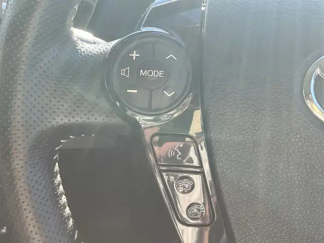 トヨタ プリウス α S ツーリングセレクション G’s 静岡県 2016(平28)年 2.2万km スーパーレッドⅤ 登録時21336km/車検R9年11月/ALPINE製9インチナビ/（CD/DVD/BT/フルセグ）/ALPINE製9インチ後席フリップダウンモニター/バックカメラ/BLITZ車高調 DAMPER_ZZ-R/FUJITSUBOマフラー/G’sフロアマット/G’sハーフレザーシート/G’sアルミホイール/横滑り防止装置/LEDオートヘッドライト/W+サイドエアバッグ/カーテンエアバッグ/GRsportドアハンドルプロテクター/carrozzeriaサブウ－ファ－(TS-WX70DA)/レーダー探知機（A110）/エンジンスタートボタン/アイドリングストップ/オートエアコン/ETC/ドライブレコーダー