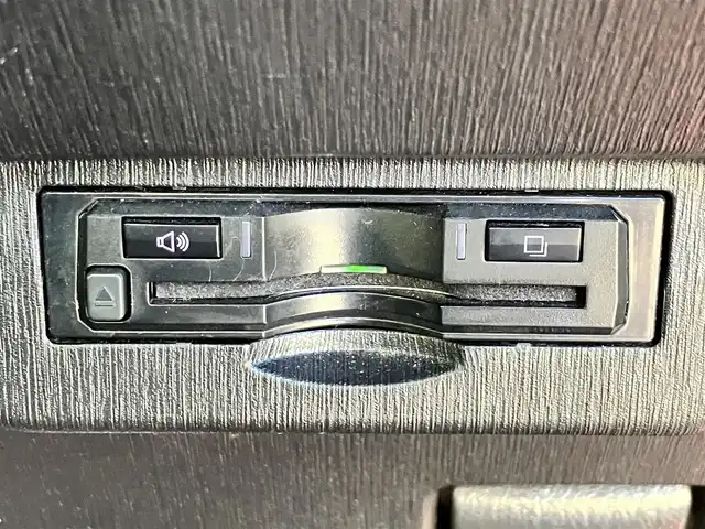 トヨタ プリウス α S ツーリングセレクション G’s 静岡県 2016(平28)年 2.2万km スーパーレッドⅤ 登録時21336km/車検R9年11月/ALPINE製9インチナビ/（CD/DVD/BT/フルセグ）/ALPINE製9インチ後席フリップダウンモニター/バックカメラ/BLITZ車高調 DAMPER_ZZ-R/FUJITSUBOマフラー/G’sフロアマット/G’sハーフレザーシート/G’sアルミホイール/横滑り防止装置/LEDオートヘッドライト/W+サイドエアバッグ/カーテンエアバッグ/GRsportドアハンドルプロテクター/carrozzeriaサブウ－ファ－(TS-WX70DA)/レーダー探知機（A110）/エンジンスタートボタン/アイドリングストップ/オートエアコン/ETC/ドライブレコーダー