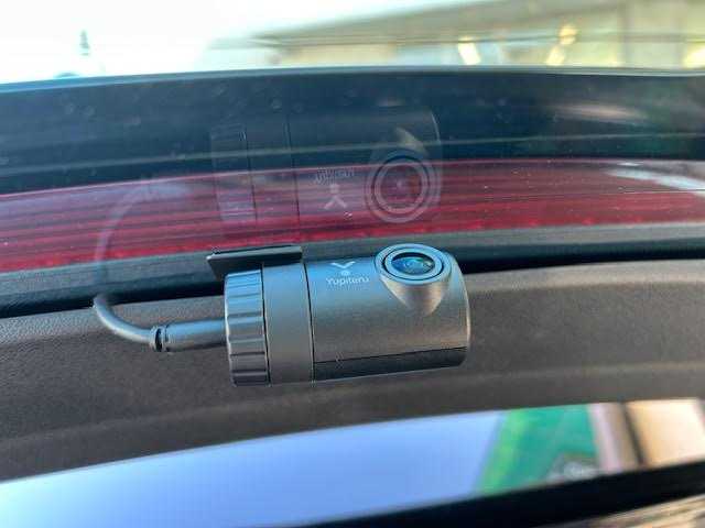 アウディ Ｓ１ スポーツバック 東京都 2016(平28)年 8.7万km ガンＭ 純正メモリナビ/BOSEサラウンドサウンドシステム/6MT/4WD/ターボ/右ハンドル/レッドブレーキキャリパー/コーナーセンサー/オートライト/アイドリングストップ/エンジンスタートボタン/スマートキー/オートエアコン/ドライブレコーダー(前後)/ETC/ABS/保証書＆記録簿