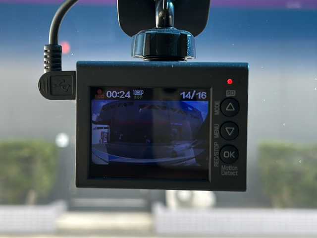 ホンダ Ｎ ＷＧＮ G SSパッケージⅡ 広島県 2019(平31)年 1.9万km プラチナホワイトパール あんしんパッケージ/・シティーブレーキアクティブシステム/・前席用iーサイドエアバッグ＋サイドカーテンエアバッグ/ヒルスタートアシスト機能/アイドリングストップシステム/社外ナビ（AVN138M）/・ワンセグ/CD/バックカメラ/ステアリングスイッチ/シートヒーター/ETC/ドライブレコーダー（DRY-ST1700）/ヘッドライトレベライザー/横滑り防止/スマートキー/プッシュスタート/スペアキー