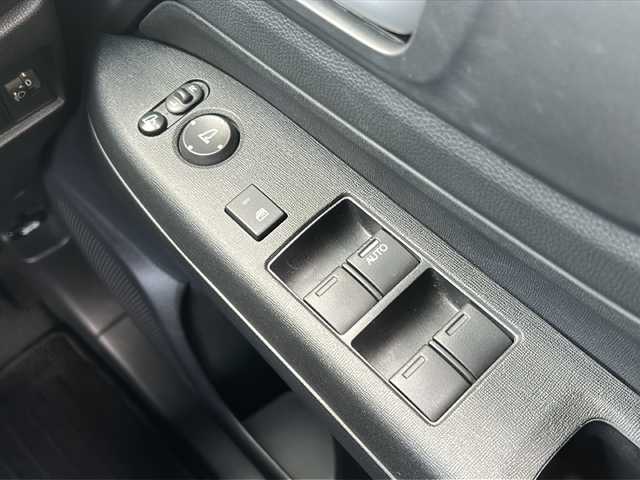 ホンダ Ｎ ＷＧＮ G SSパッケージⅡ 広島県 2019(平31)年 1.9万km プラチナホワイトパール あんしんパッケージ/・シティーブレーキアクティブシステム/・前席用iーサイドエアバッグ＋サイドカーテンエアバッグ/ヒルスタートアシスト機能/アイドリングストップシステム/社外ナビ（AVN138M）/・ワンセグ/CD/バックカメラ/ステアリングスイッチ/シートヒーター/ETC/ドライブレコーダー（DRY-ST1700）/ヘッドライトレベライザー/横滑り防止/スマートキー/プッシュスタート/スペアキー