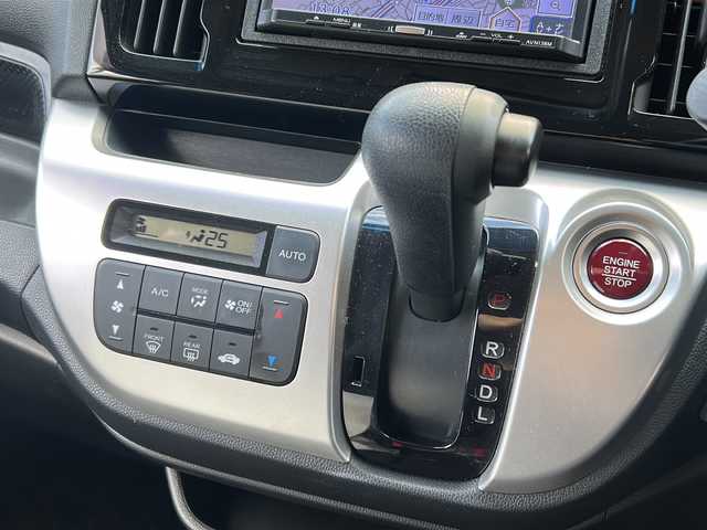 ホンダ Ｎ ＷＧＮ G SSパッケージⅡ 広島県 2019(平31)年 1.9万km プラチナホワイトパール あんしんパッケージ/・シティーブレーキアクティブシステム/・前席用iーサイドエアバッグ＋サイドカーテンエアバッグ/ヒルスタートアシスト機能/アイドリングストップシステム/社外ナビ（AVN138M）/・ワンセグ/CD/バックカメラ/ステアリングスイッチ/シートヒーター/ETC/ドライブレコーダー（DRY-ST1700）/ヘッドライトレベライザー/横滑り防止/スマートキー/プッシュスタート/スペアキー