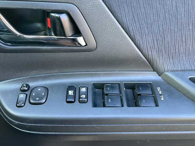 トヨタ ヴェルファイア 2．4Z プラチナセレクションⅡ 静岡県 2011(平23)年 13.4万km ホワイトパールクリスタルシャイン ワンオーナー/両側パワースライド/パワーバックドア/社外HDDナビ・フルセグTV/DVD/CD/MSV/Bluetooth/バックカメラ/純正18インチアルミホイール/HIDヘッドライト/スマートキー2個/プッシュスタート/新車時保証書/取扱説明書