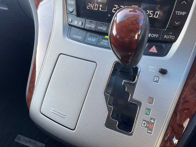 トヨタ ヴェルファイア 2．4Z プラチナセレクションⅡ 静岡県 2011(平23)年 13.4万km ホワイトパールクリスタルシャイン ワンオーナー/両側パワースライド/パワーバックドア/社外HDDナビ・フルセグTV/DVD/CD/MSV/Bluetooth/バックカメラ/純正18インチアルミホイール/HIDヘッドライト/スマートキー2個/プッシュスタート/新車時保証書/取扱説明書