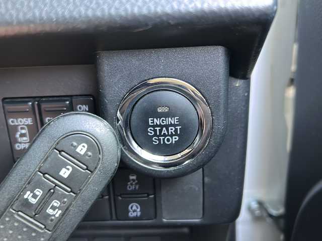 トヨタ タンク カスタムG S 埼玉県 2018(平30)年 3.4万km パールホワイトⅢ 純正ナビ /(AM/FM/TVフルセグ/Bluetooth/SD/CD/DVD)/ドラレコ /ワンオーナー /ETC/バックカメラ　/両側パワースライドドア　/TRDエアロ　/イモビライザー　/アイドリング　/プリクラッシュセーフティー /オートライト　/TRC　/プッシュスタート　/クルコン　/ステアリングスイッチ/LEDライト/サンシェード/ドアバイザー/ISOFIX/ABS/スマートキー/スペアキー1本/パワーステアリング/パワーウィンドウ/保証書/取扱説明書