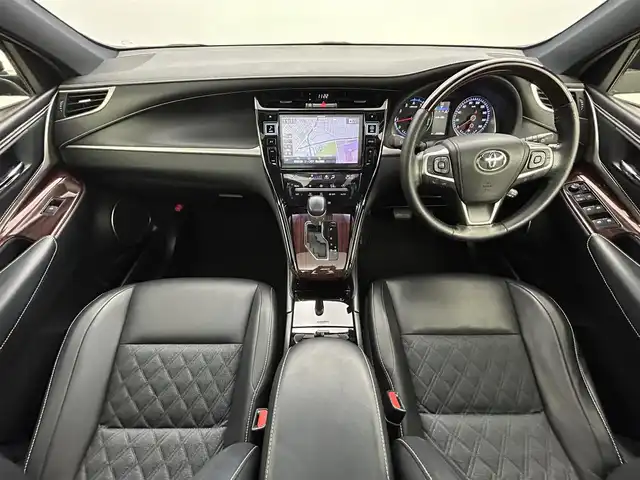 トヨタ ハリアー プレミアム 岡山県 2015(平27)年 6.7万km スパークリングブラックパールクリスタルシャイン サンルーフ/ALPINE9インチナビ（EX900）/・FM/AM/Bluetooth/フルセグ/CD/DVD/バックカメラ/アクセサリーコンセント/ハーフレザーシート/・パワーシート/パワーバックドア/前後ドライブレコーダー/ビルトインETC/LEDヘッドライト/・フォグライト/トヨタセーフティーセンス/・プリクラッシュセーフティ/・レーンディパーチャーアラート/・クルーズコントロール/・オートマチックハイビーム/純正18インチアルミ/純正フロアマット