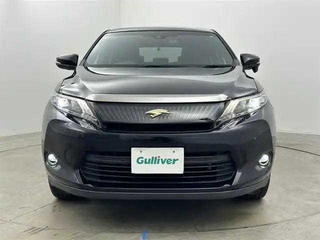 トヨタ ハリアー プレミアム 岡山県 2015(平27)年 6.7万km スパークリングブラックパールクリスタルシャイン サンルーフ/ALPINE9インチナビ（EX900）/・FM/AM/Bluetooth/フルセグ/CD/DVD/バックカメラ/アクセサリーコンセント/ハーフレザーシート/・パワーシート/パワーバックドア/前後ドライブレコーダー/ビルトインETC/LEDヘッドライト/・フォグライト/トヨタセーフティーセンス/・プリクラッシュセーフティ/・レーンディパーチャーアラート/・クルーズコントロール/・オートマチックハイビーム/純正18インチアルミ/純正フロアマット