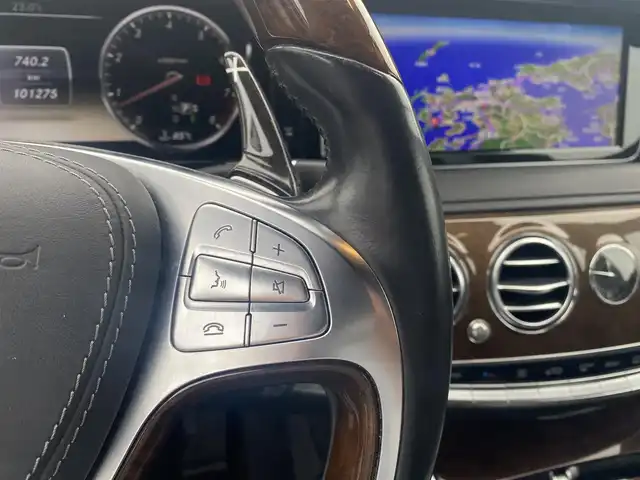 メルセデス・ベンツ Ｓ５５０Ｌ AMGライン 福岡県 2013(平25)年 10.2万km 黒 ・サンルーフ/・アダプティブクルーズコントロール/・純正HDDナビ/USB/Bluetooth/CD/・全方位カメラ/・黒革シート/シートヒーター/・社外ドライブレコーダー/・フルセグ/・ETC/・純正20AW/・プッシュスタート/・パーキングアシスト/・アイドリングストップ/・スマートキー/・パワーシート/・オートライト/・LEDライト/・後席モニター