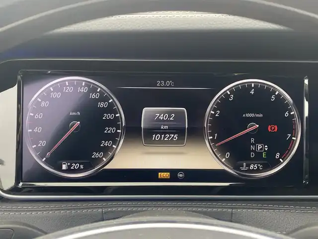 メルセデス・ベンツ Ｓ５５０Ｌ AMGライン 福岡県 2013(平25)年 10.2万km 黒 ・サンルーフ/・アダプティブクルーズコントロール/・純正HDDナビ/USB/Bluetooth/CD/・全方位カメラ/・黒革シート/シートヒーター/・社外ドライブレコーダー/・フルセグ/・ETC/・純正20AW/・プッシュスタート/・パーキングアシスト/・アイドリングストップ/・スマートキー/・パワーシート/・オートライト/・LEDライト/・後席モニター