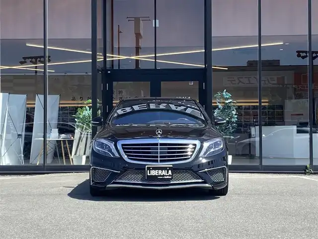 メルセデス・ベンツ Ｓ５５０Ｌ 福岡県 2013(平25)年 10.2万km 黒 ・サンルーフ/・アダプティブクルーズコントロール/・純正HDDナビ/USB/Bluetooth/CD/・全方位カメラ/・黒革シート/シートヒーター/・社外ドライブレコーダー/・フルセグ/・ETC/・純正20AW/・プッシュスタート/・パーキングアシスト/・アイドリングストップ/・スマートキー/・パワーシート/・オートライト/・LEDライト/・後席モニター