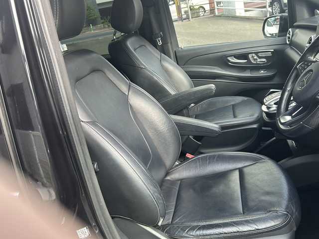 メルセデス・ベンツ Ｖ２２０ d スポーツ ロング 宮崎県 2017(平29)年 12.9万km 黒 純正ナビ（FM/TV/Bluetooth/USB）/全方位カメラ/ETC/サンルーフ/前席パワーシート/シートヒーター/両側パワースライドドア/前方ドライブレコーダー