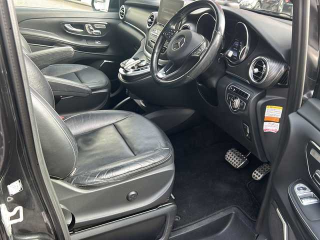 メルセデス・ベンツ Ｖ２２０ d スポーツ ロング 宮崎県 2017(平29)年 12.9万km 黒 純正ナビ（FM/TV/Bluetooth/USB）/全方位カメラ/ETC/サンルーフ/前席パワーシート/シートヒーター/両側パワースライドドア/前方ドライブレコーダー