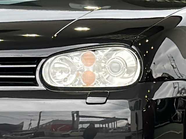 フォルクスワーゲン ゴルフ R32 愛媛県 2003(平15)年 10.6万km 黒 社外CDオーディオ/レザーシート/シートヒーター/ETC/4WD/6MT/リモコンキー/スペアキー/純正AW/純正フロアマット