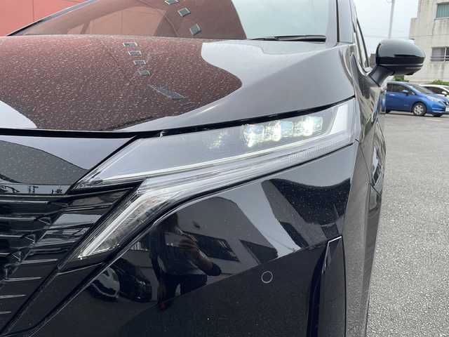 日産 オーラ ニスモ 宮崎県 2024(令6)年 0.6万km スーパーブラック ワンオーナー/登録時走行距離5259km/純正ナビ/（Apple Car Play/Android Auto/Bluetooth/HDMI/フルセグTV）/置くだけ充電/プロパイロット/アラウンドビューモニター/インテリジェントルームミラー/ステアリングヒーター/ビルトインETC/取説、記録簿/スペアキー１本