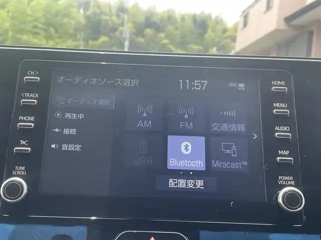 トヨタ ハリアー S 熊本県 2021(令3)年 2.8万km ホワイトパールクリスタルシャイン モデリスタエアロ/ナビ機能付きディスプレイオーディオ/【フルセグTV/BT/AM/FM/USB/AUX】/バックカメラ/トヨタセーフティセンス/・プリクラッシュセーフティ/・レーントレーシングアシスト/・クリアランスソナー/・パーキングサポートブレーキ/・ロードサインアシスト/・オートマチックハイビーム/レーダークルーズコントロール/純正18インチAW/革調シートカバー/オートホールド/前後ドライブレコーダー/ＬＥＤヘッドライト/オートライト/ヘッドライトレベライザー/ビルトインＥＴＣ/革巻きステアリング/ステアリングリモコン/社外フロアマット/取扱説明書/保証書