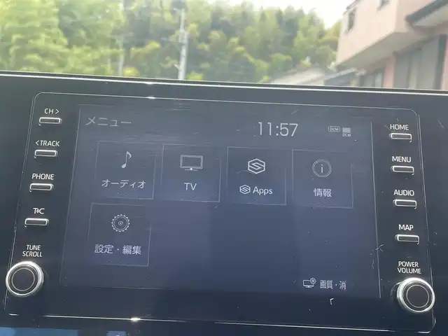 トヨタ ハリアー S 熊本県 2021(令3)年 2.8万km ホワイトパールクリスタルシャイン モデリスタエアロ/ナビ機能付きディスプレイオーディオ/【フルセグTV/BT/AM/FM/USB/AUX】/バックカメラ/トヨタセーフティセンス/・プリクラッシュセーフティ/・レーントレーシングアシスト/・クリアランスソナー/・パーキングサポートブレーキ/・ロードサインアシスト/・オートマチックハイビーム/レーダークルーズコントロール/純正18インチAW/革調シートカバー/オートホールド/前後ドライブレコーダー/ＬＥＤヘッドライト/オートライト/ヘッドライトレベライザー/ビルトインＥＴＣ/革巻きステアリング/ステアリングリモコン/社外フロアマット/取扱説明書/保証書