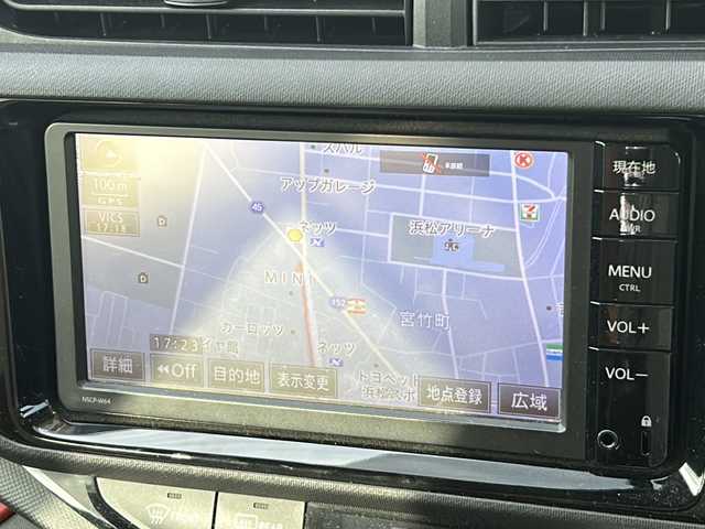 トヨタ アクア S 静岡県 2015(平27)年 8.9万km ディープアメジストマイカメタリック 純正ナビ/・AM/・FM/・CD/・ワンセグTV/・Bluetooth/・AUX/主要装備/・ＥＴＣ/・前後ドライブレコーダー/・バックカメラ/・ステアリングスイッチ/・純正フロアマット/・純正ホイールキャップ/・内装色ブリリアントレッド/・ファブリックシート表皮/・オートエアコン/・横滑り防止装置/・スマートキー/・プッシュスタート/・ＥＶモード/・車両接近警報装置