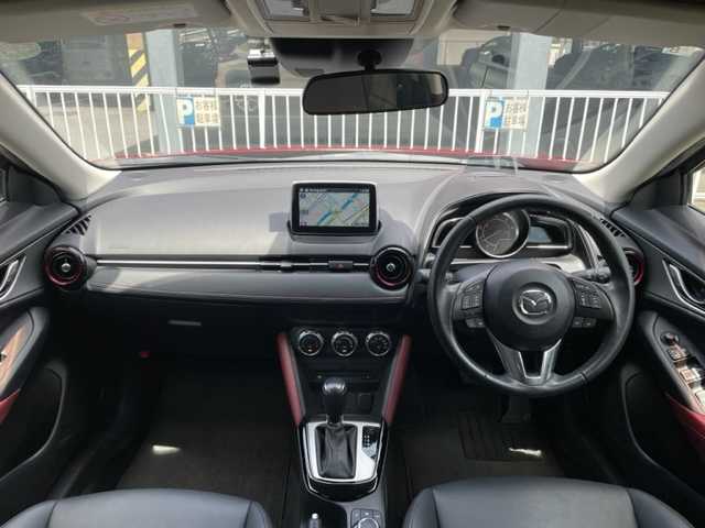 マツダ ＣＸ－３ XD ツーリング 神奈川県 2016(平28)年 2.3万km ソウルレッドプレミアムメタリック ワンオーナー/純正SDナビ/・DTV/CD/DVD/ラジオ/BT/バックカメラ/レザーシート/セーフティクルーズパッケージ/・車線逸脱警報システム/・レーダークルーズコントロール/・スマートブレーキサポート/・ハイビームコントロールシステム/ブラインドスポットモニタリング/ヘッドアップディスプレイ/パドルシフト付ステアリング/アイドリングストップ/純正18インチAW/ドライブレコーダー/ETC/プッシュEgスタート/ストップ/スマートキー×2/純正LEDヘッドライト/ターンランプ付電動格納ドアミラー/ドアバイザー/純正フロアマット/取扱説明書/ナビ取扱説明書/新車時保証書