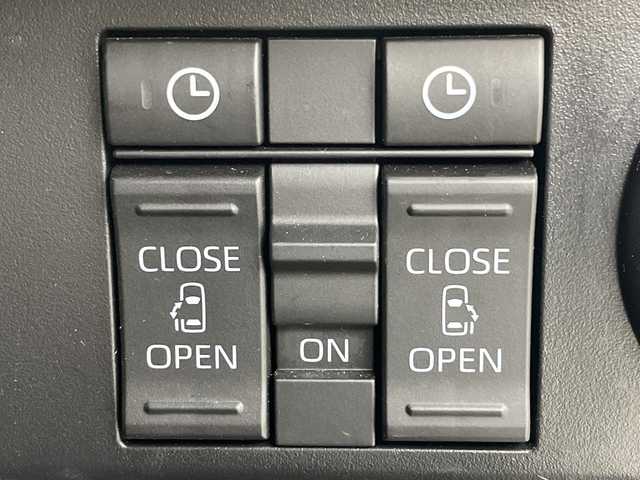 トヨタ ルーミー カスタムG－T 群馬県 2023(令5)年 0.9万km パールホワイトⅢ 純正ナビ バックカメラ 両側電動スライドドア シートヒーター アダプティブクルーズコントロール 衝突被害軽減ブレーキ 電動パーキング ETC LEDライト オートハイビーム スマートキー 禁煙車